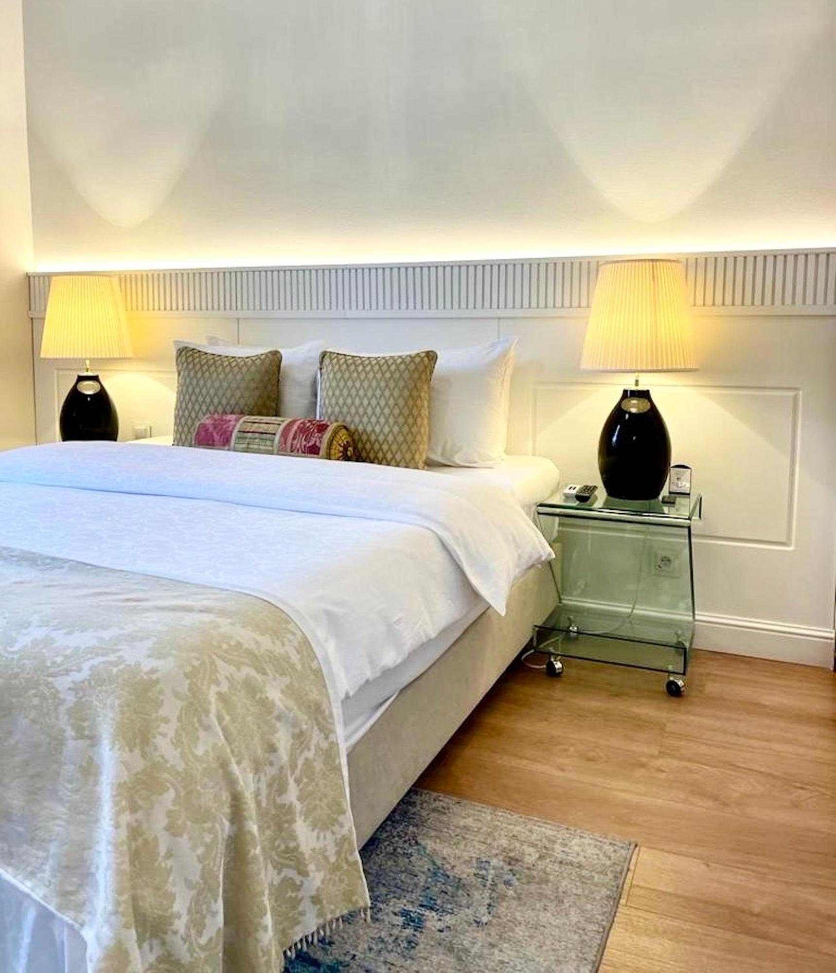 Mondrian Luxury Suites & Apartments Old Town Warschau Zimmer foto