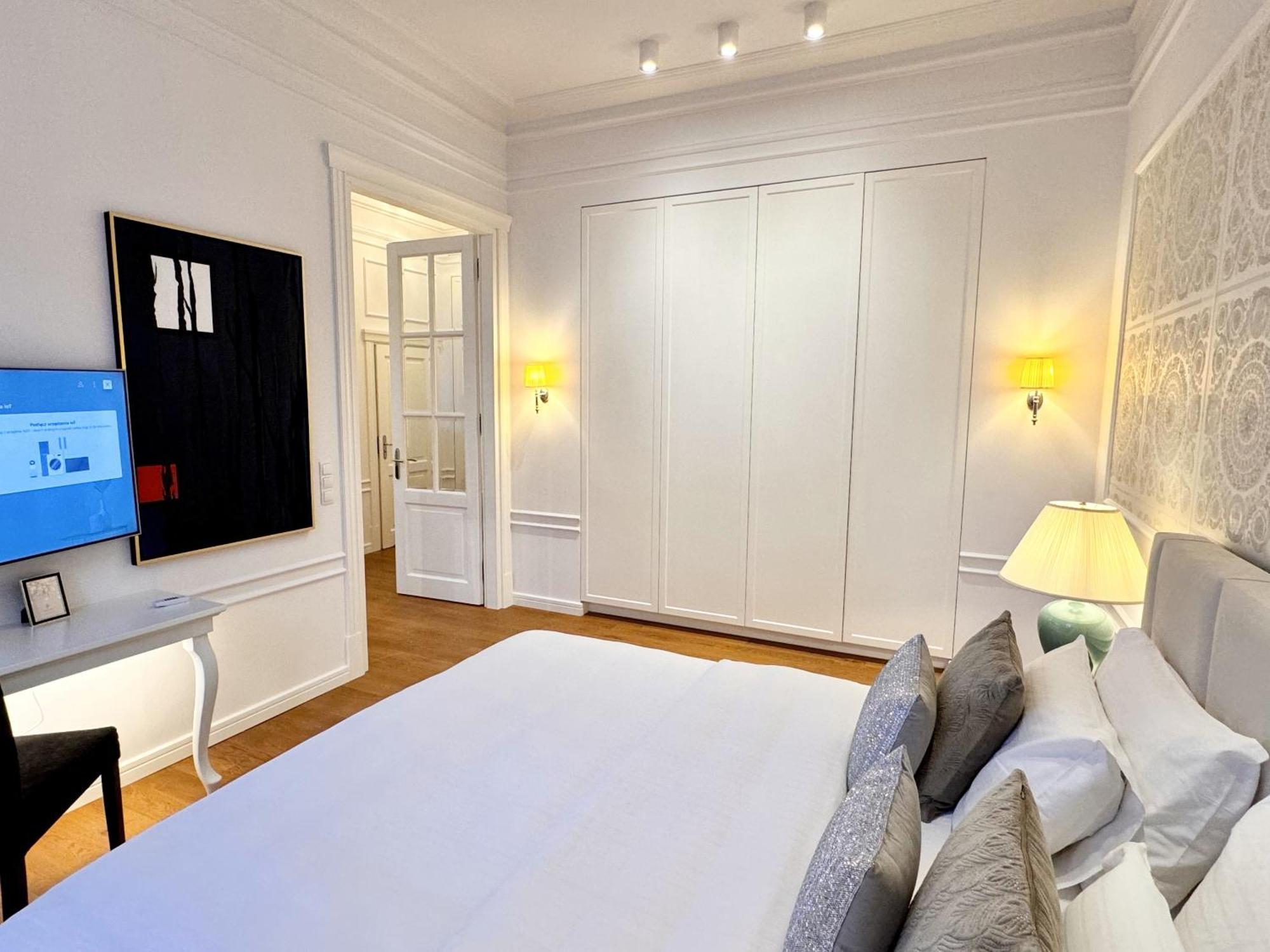 Mondrian Luxury Suites & Apartments Old Town Warschau Exterior foto